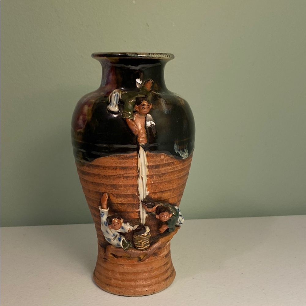 Sumida Gawa Japanese Pottery Ceramic Glaze Vase